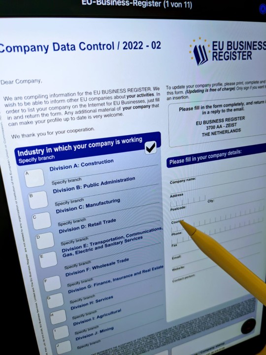 Ist das Malware oder kann das weg? Eine Email vom EU Business Register.